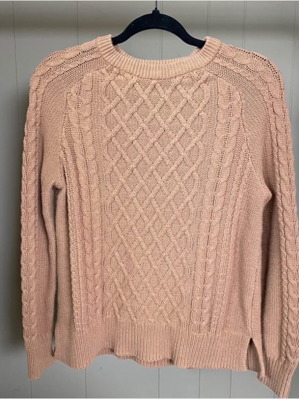 Old Navy tan Cable Knit Crewneck Sweater